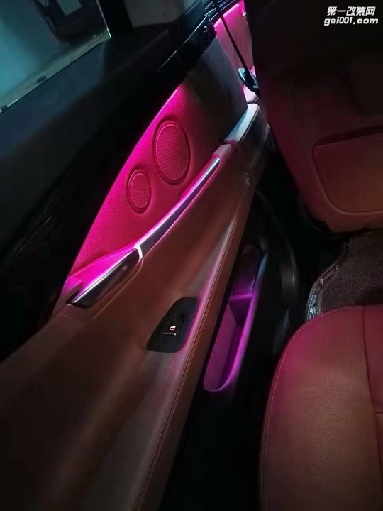 宝马5GT改装8色氛围灯深圳奥美名车升级出品