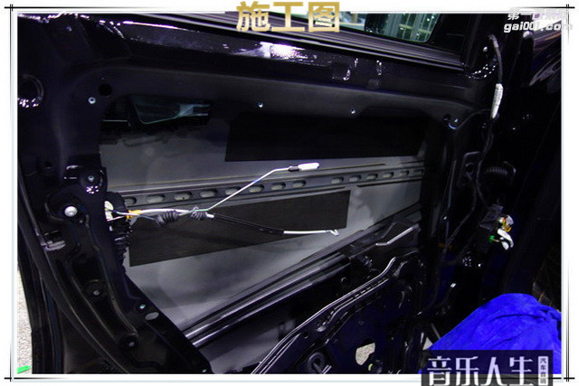 2，拆开汽车门板，可以发现门板隔音措施极为欠缺.JPG