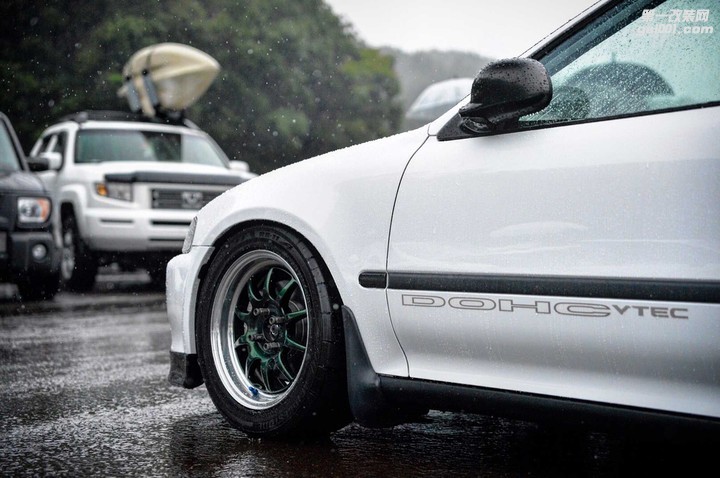 lowered-2-perfection-crew-94-civic-coupe-ej1-dohc-vtec-sticker.jpg