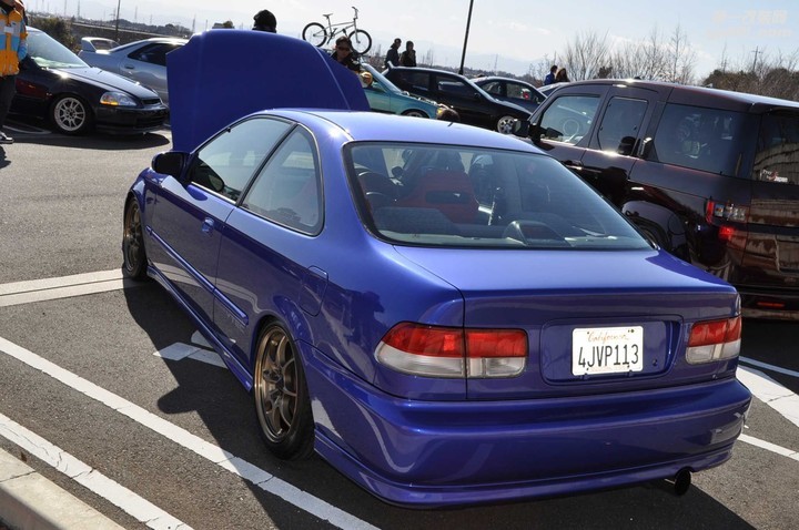 lowered-2-perfection-crew-96-civic-coupe-ej7-tail-lights.jpg