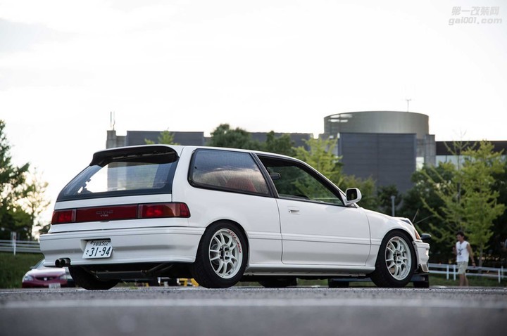 lowered-2-perfection-crew-1991-civic-ef9-sir-ii-mugen-mf10l-wheels.jpg