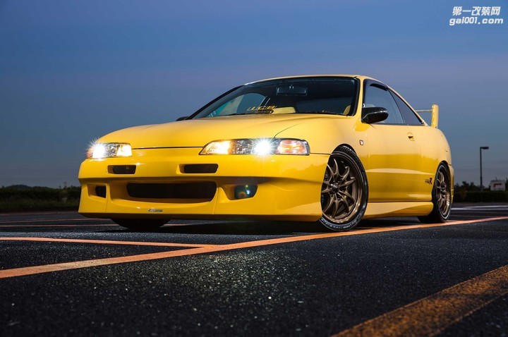 lowered-2-perfection-crew-2000-honda-integra-type-rx-mugen-bumper (1).jpg