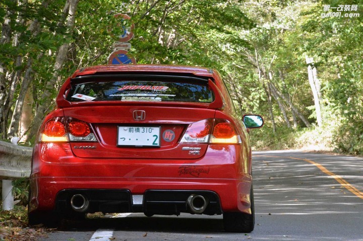 lowered-2-perfection-crew-2007-civic-mugen-rr-fd2-late-model-taillights.jpg