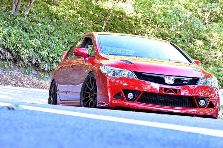 lowered-2-perfection-crew-2007-civic-mugen-rr-front-bumper.jpg