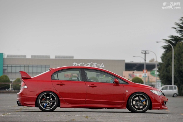 lowered-2-perfection-crew-2007-civic-mugen-rr-te37-wheels (1).jpg