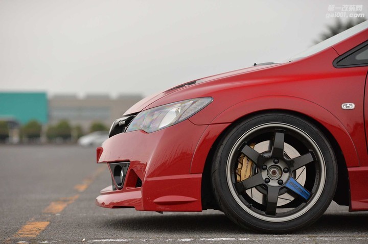 lowered-2-perfection-crew-2007-civic-mugen-rr-volk-wheel.jpg