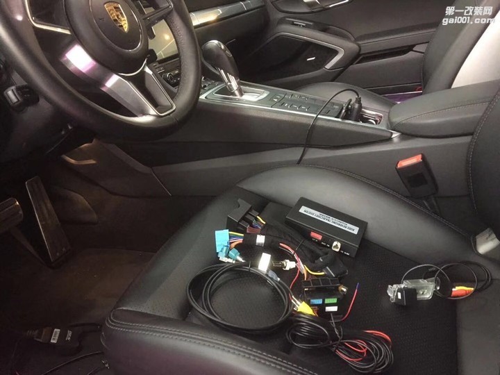 新款保时捷911 3.0TRES智能电子阀门排气