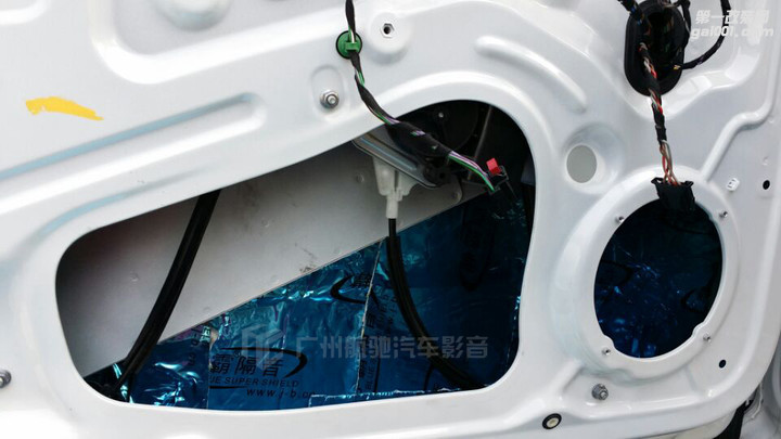 广州大众朗行改装F1600汽车音响 广州航驰汽车影音