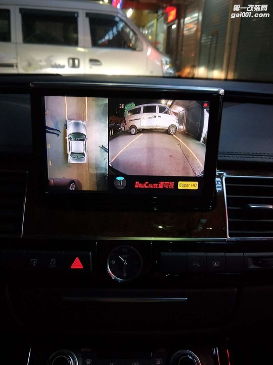 奥迪A8改装360度全景行车记录仪倒车影像