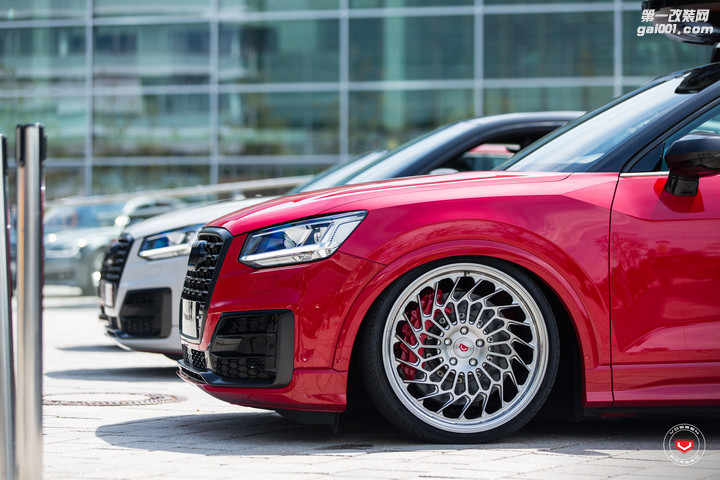 audi-q2-gets-custom-vossen-wheels-and-red-roll-cage_5.jpg