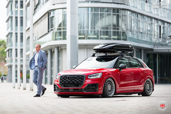audi-q2-gets-custom-vossen-wheels-and-red-roll-cage_32.jpg