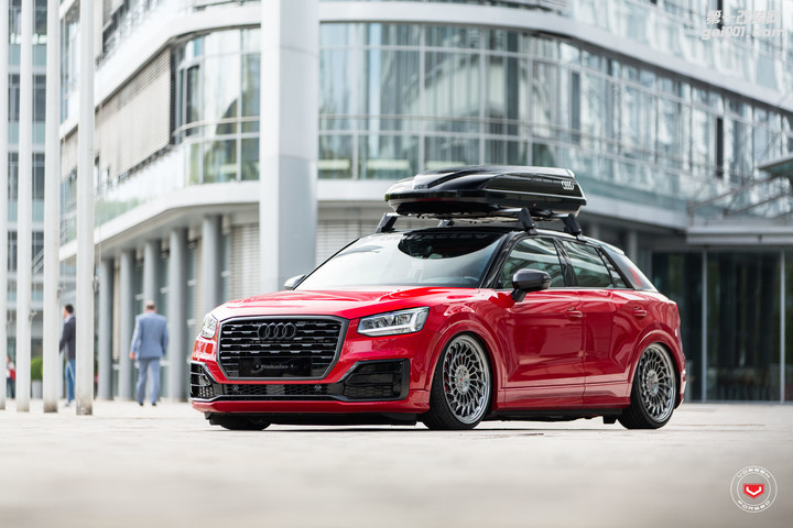 audi-q2-gets-custom-vossen-wheels-and-red-roll-cage-118119_1.jpg