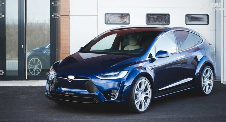 fab-design-releases-model-x-body-kit-the-suv-still-looks-bad-resembles-a-ford_8.jpg