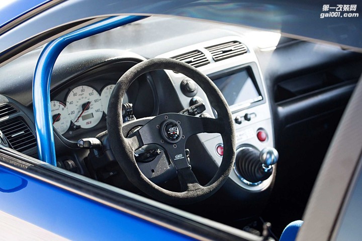 2005-honda-civic-si-mugen-race-steering-wheel.jpg