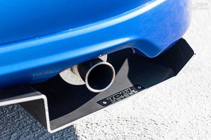 2005-honda-civic-si-spoon-sports-n1-exhaust.jpg