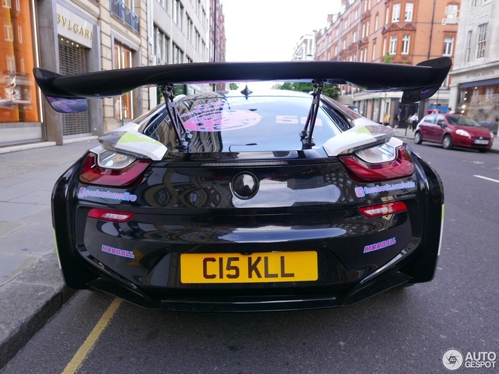 bmw-i8-with-monstrous-rear-wing-stands-out-in-london-has-wacky-camo-wrap_1.jpg