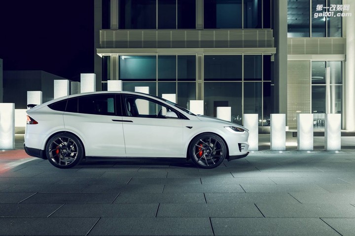 Novitec改装特斯拉Model X