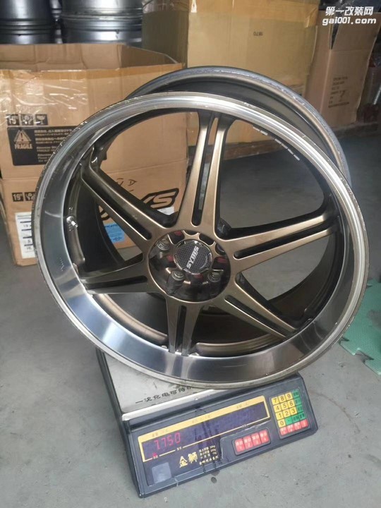 日本轻量化 18寸 5×1007.5J ET52目前原装油漆