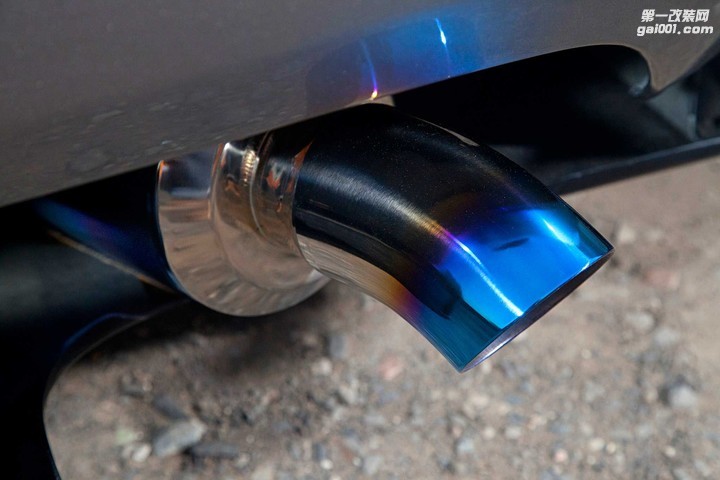 2001-honda-s2000-titanium-exhaust-tip.jpg