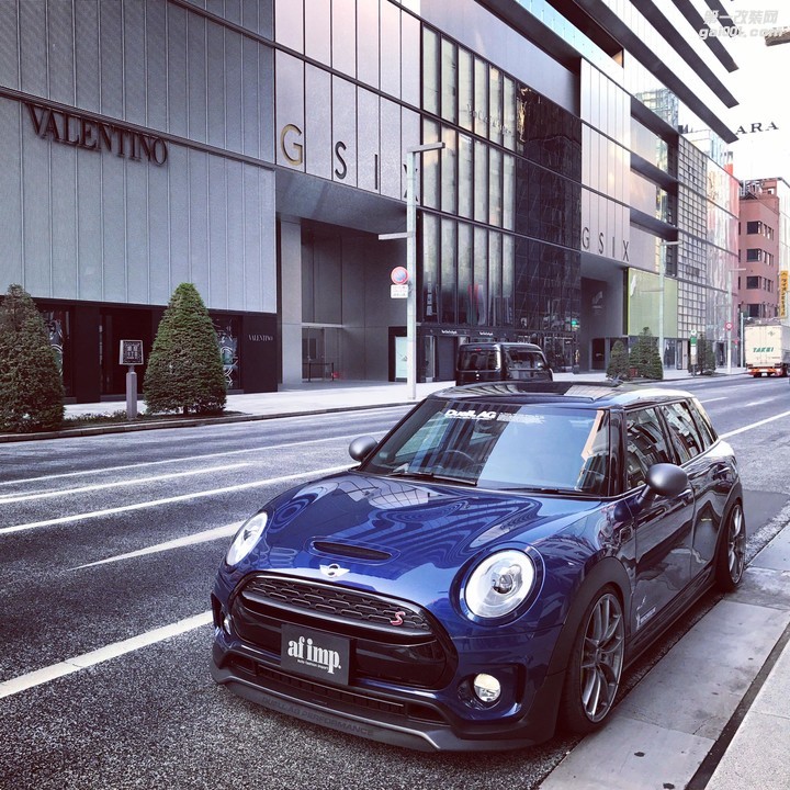 mini-clubman-gets-amg-exhaust-and-body-kit-in-japanese-tuning-project_8.jpg