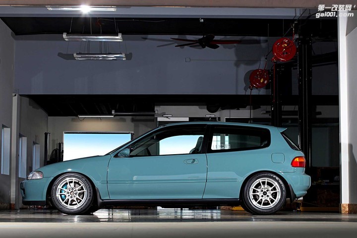 1994-honda-civic-si-mugen-mf10l-wheels.jpg