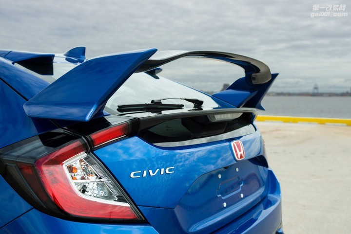 first_honda_civic_type_r_vin_01612.jpg