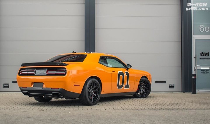 general-lee-dodge-challenger-hellcat-has-fitting-air-horn-in-the-netherlands_1.jpg