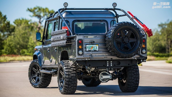 project-viper-is-a-285000-defender-with-an-ls3-built-in-florida_4.jpg