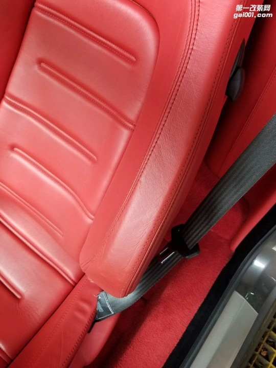 f430nappa座椅修复后（2）.jpg