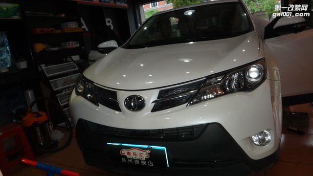 1改装车型丰田RAV4.JPG