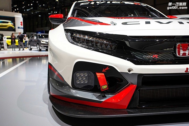 jas-motorsports-civic-type-r-tow-strap.jpg