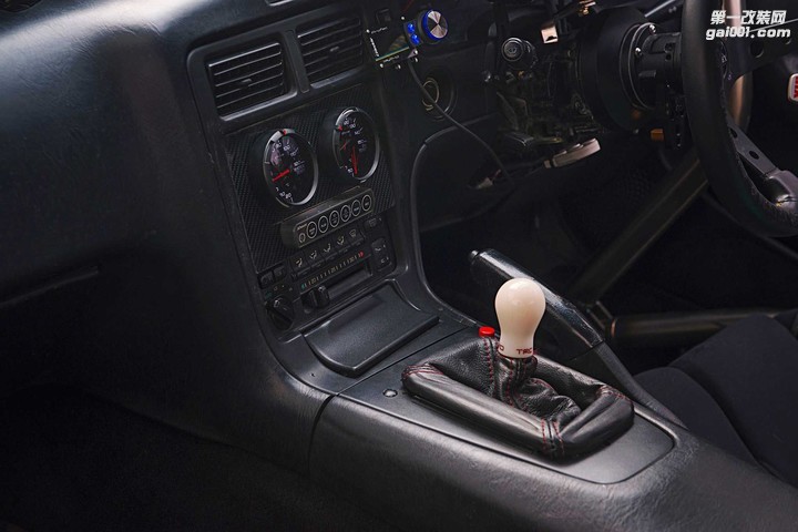 1992-toyota-mr2-trd-shift-knob.jpg