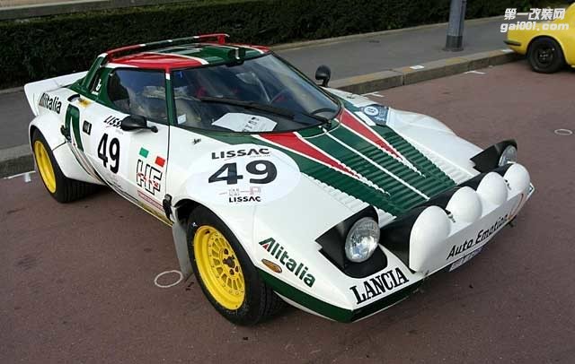 alitalia-dodge-challenger-hellcat-is-a-misguided-lancia-stratos-rally-car-wrap_19.jpg