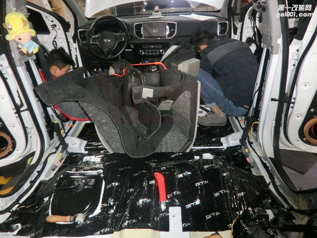 重庆渝大昌 起亚KX5 汽车音响改装 意大利史泰格SG650C两分频