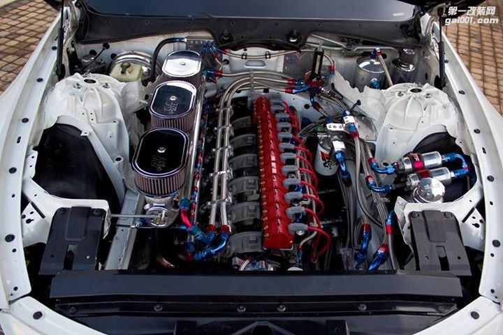E65-BMW-M6-with-6-rotor-engine.jpg