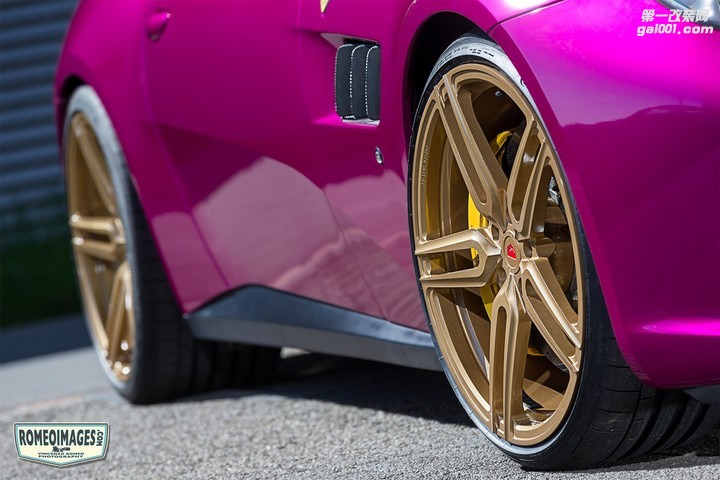 紫色法拉利GTC4Lusso改装金色Vossen轮毂