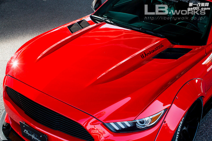 Libery-Walk-Ford-Mustang-bonnet.jpg