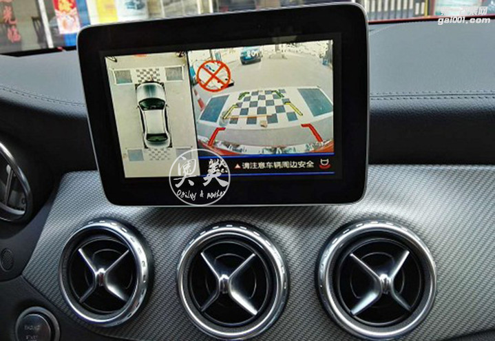 深圳骚红奔驰GLA改装超清360全景行车记录仪+Carplay