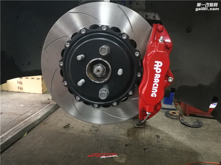 新款福克斯1.5T AP9200大四刹车套装14.jpg