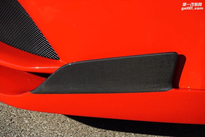 Ferrari-488-Spider-N-Largo-14.jpg