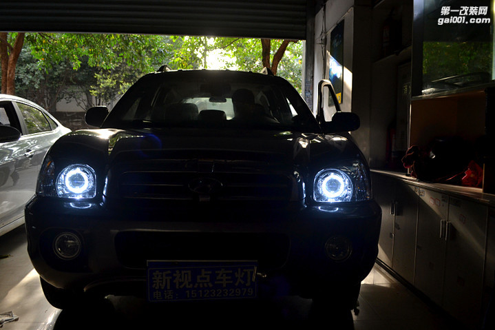 重庆圣达菲改装蓝膜海拉5+汉雷氙气灯
