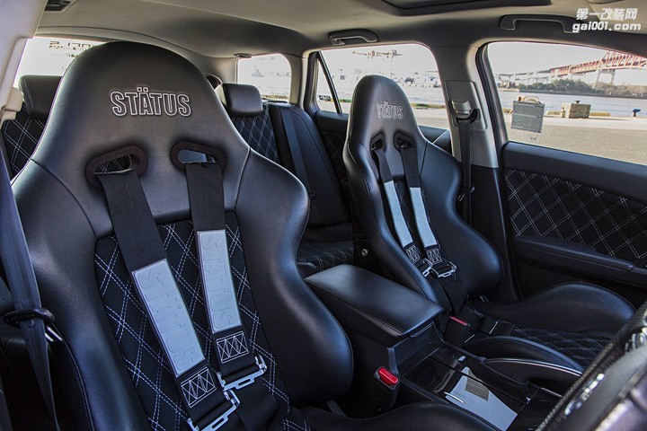 2010-honda-accord-tourer-status-racing-sra-icon-seats.jpg