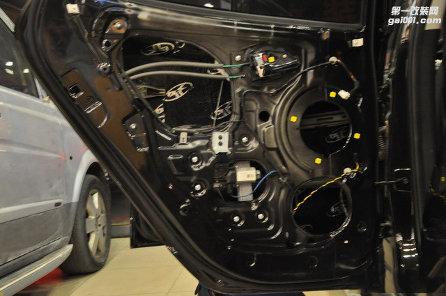 自贡现代ix35汽车音响改装升级摩雷喇叭