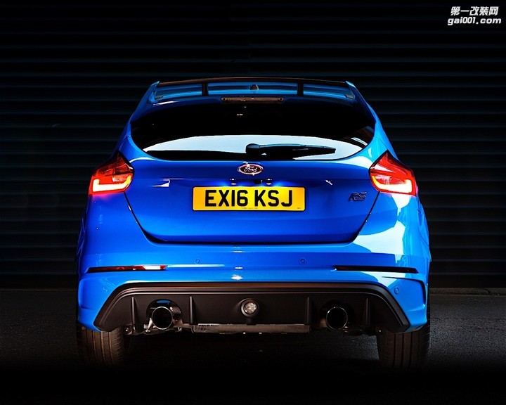 mountune-m400-upgrade-turns-ford-focus-rs-into-an-uber-hatchback_9.jpg