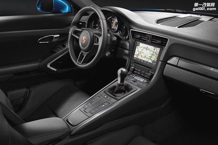 2018-porsche-911-gt3-touring-interior.jpg