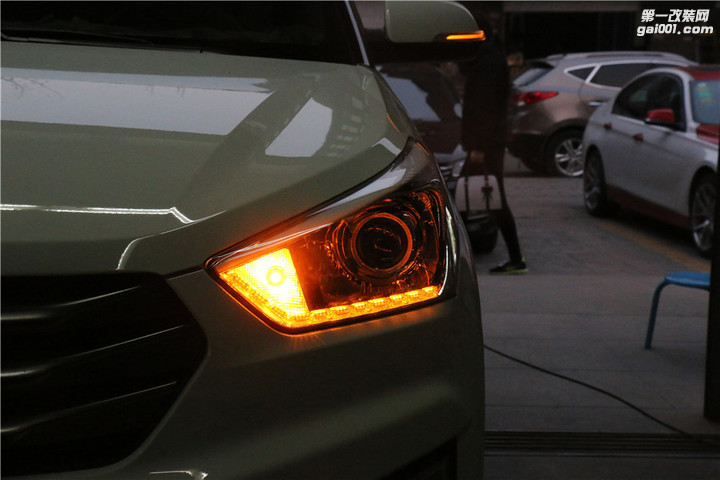 石家庄现代ix25改氙灯，车灯变亮，晚上开车更安全