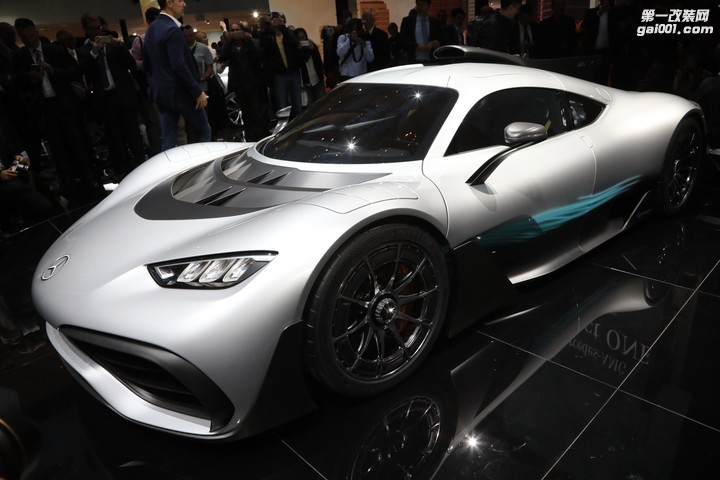 mercedes-amg-project-one-front-three-quarter-03.jpg