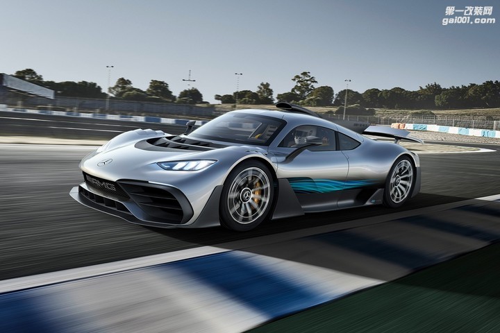 mercedes-amg-project-one-front-three-quarter-in-motion-02.jpg
