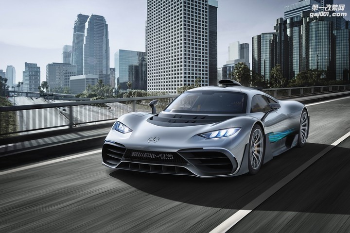 mercedes-amg-project-one-front-three-quarter-in-motion-01.jpg