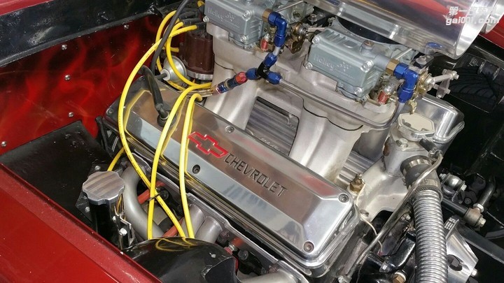 法拉利250 GTE改装雪佛兰V8发动机